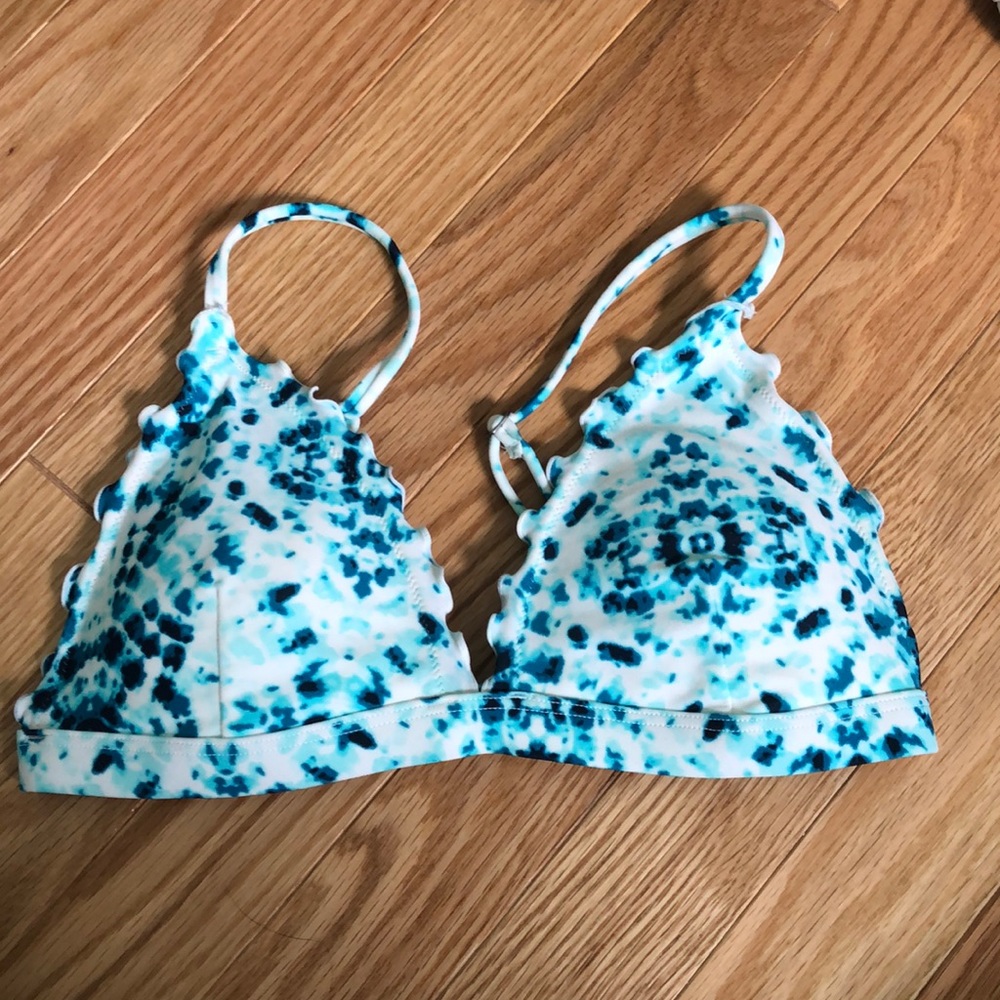 triangle Hollister bikini top